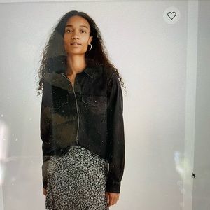 Madewell Denim Button Up Shirt in Lunar Wash